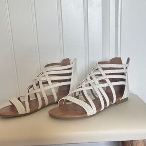Women's Size 7.5 White Gladiator Sandals